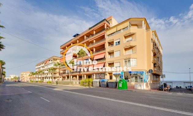 Resale - Apartment - Torrevieja - Playa de los Naufragos
