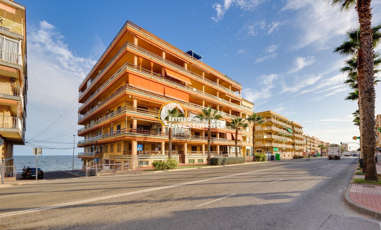 Resale - Apartment - Torrevieja - Playa de los Naufragos