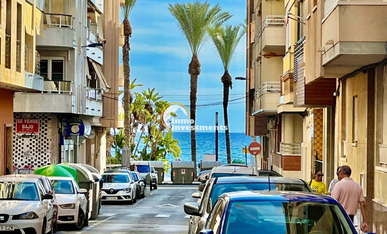 Reventa - Apartamento - Torrevieja - Las Piscinas Naturales