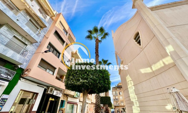 Reventa - Apartamento - Torrevieja - Las Piscinas Naturales