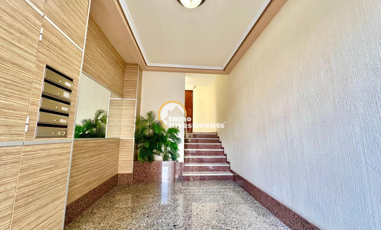 Reventa - Apartamento - Torrevieja - Las Piscinas Naturales