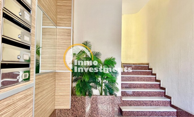 Reventa - Apartamento - Torrevieja - Las Piscinas Naturales