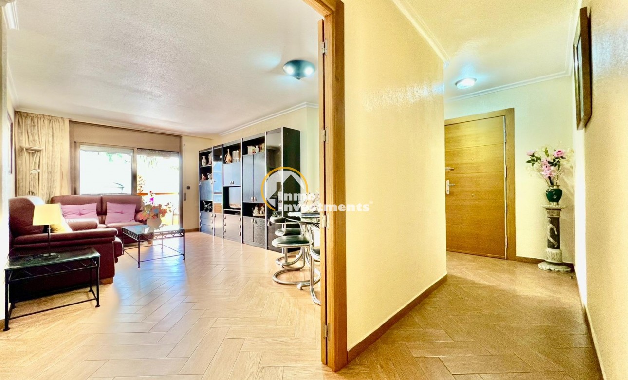 Reventa - Apartamento - Torrevieja - Las Piscinas Naturales