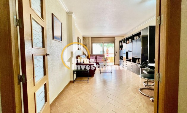 Reventa - Apartamento - Torrevieja - Las Piscinas Naturales