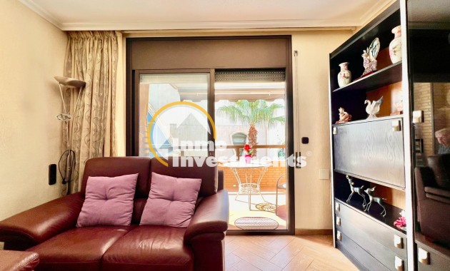 Reventa - Apartamento - Torrevieja - Las Piscinas Naturales