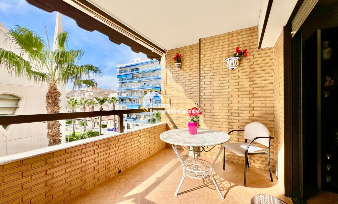 Reventa - Apartamento - Torrevieja - Las Piscinas Naturales