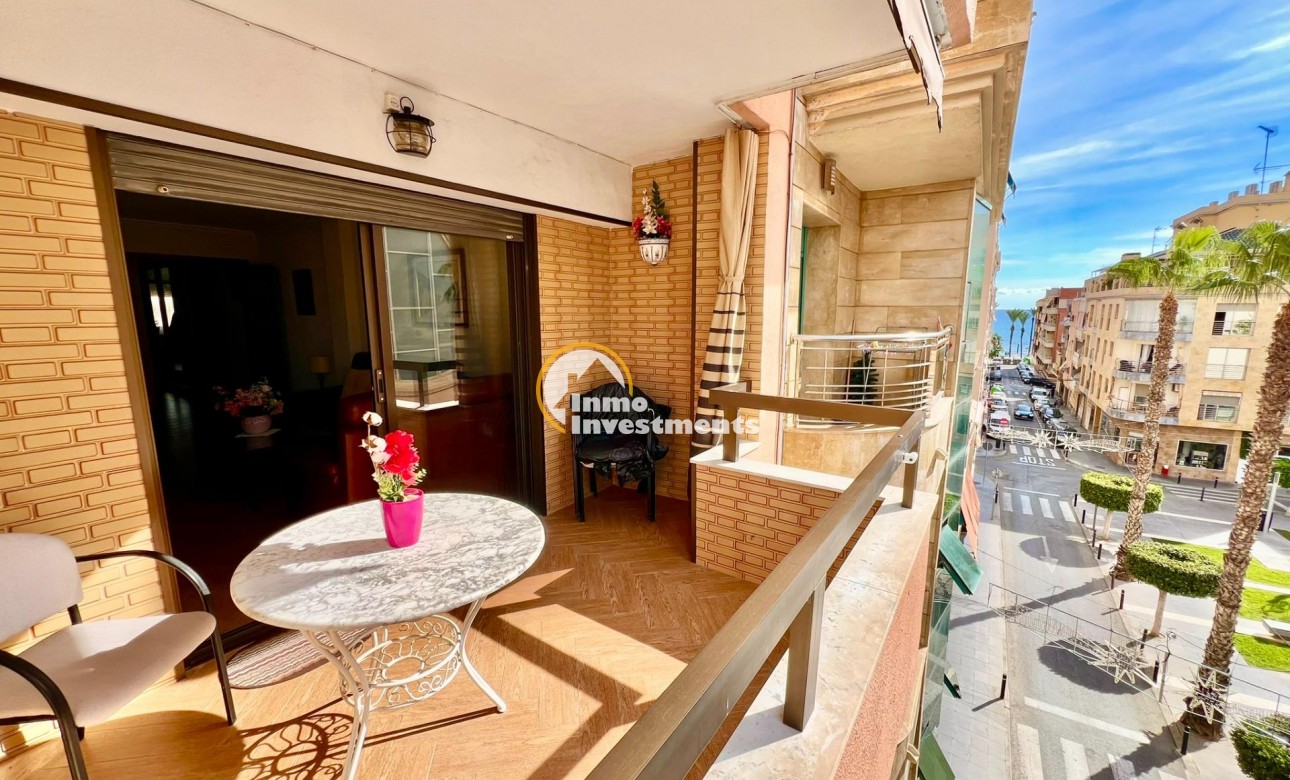 Reventa - Apartamento - Torrevieja - Las Piscinas Naturales