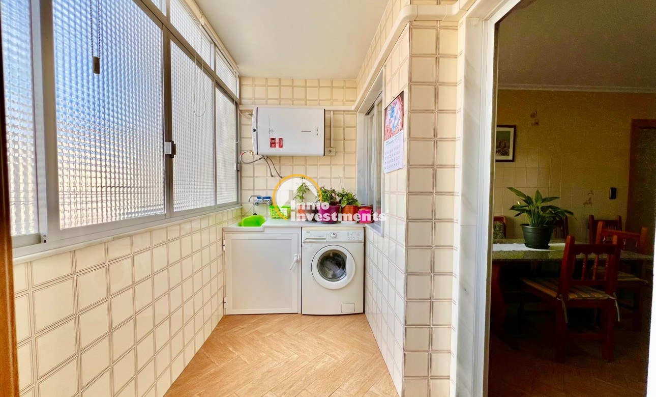 Reventa - Apartamento - Torrevieja - Las Piscinas Naturales