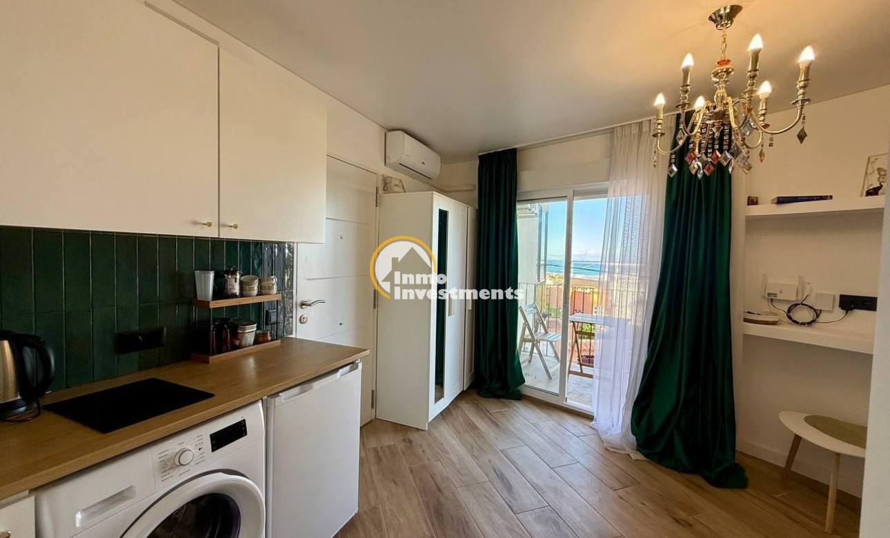 Reventa - Estudio - Torrevieja - La Mata