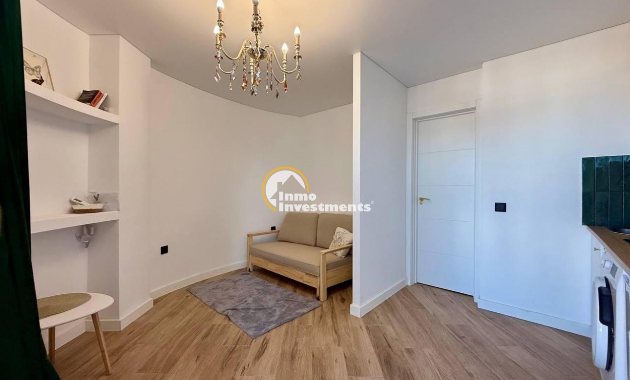 Reventa - Estudio - Torrevieja - La Mata