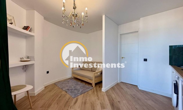 Reventa - Estudio - Torrevieja - La Mata