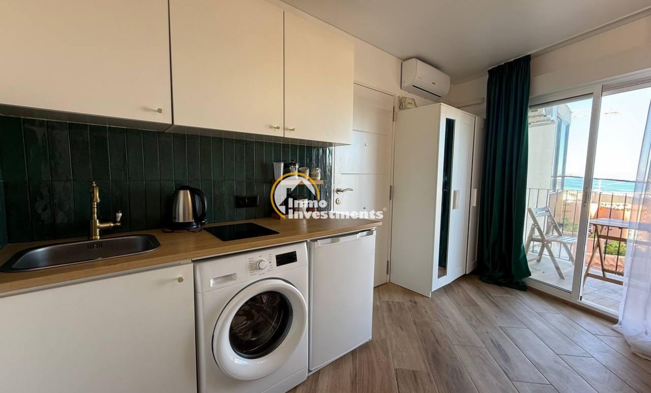 Reventa - Estudio - Torrevieja - La Mata