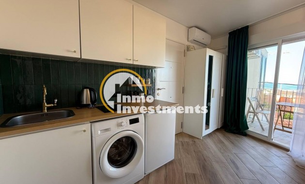 Reventa - Estudio - Torrevieja - La Mata