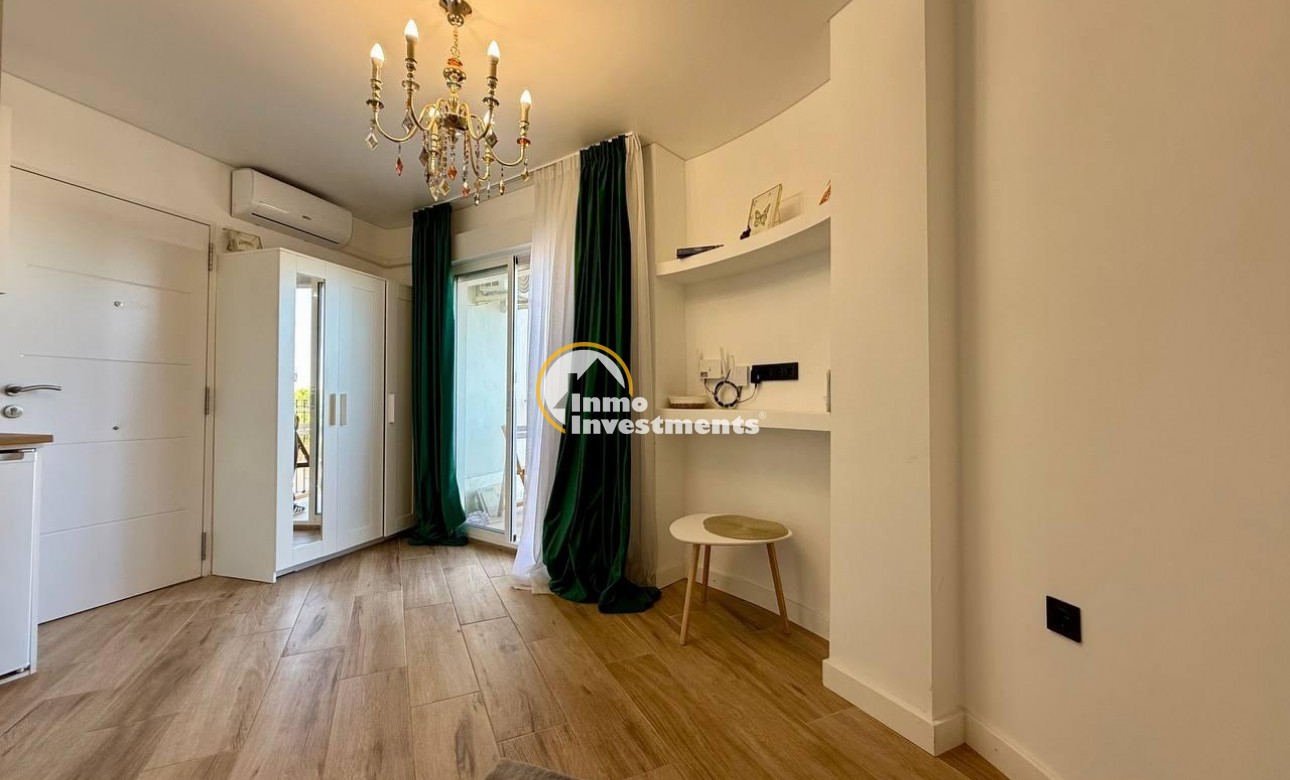 Reventa - Estudio - Torrevieja - La Mata