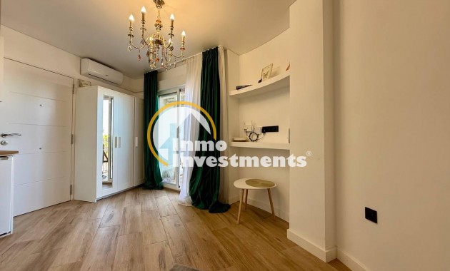 Reventa - Estudio - Torrevieja - La Mata