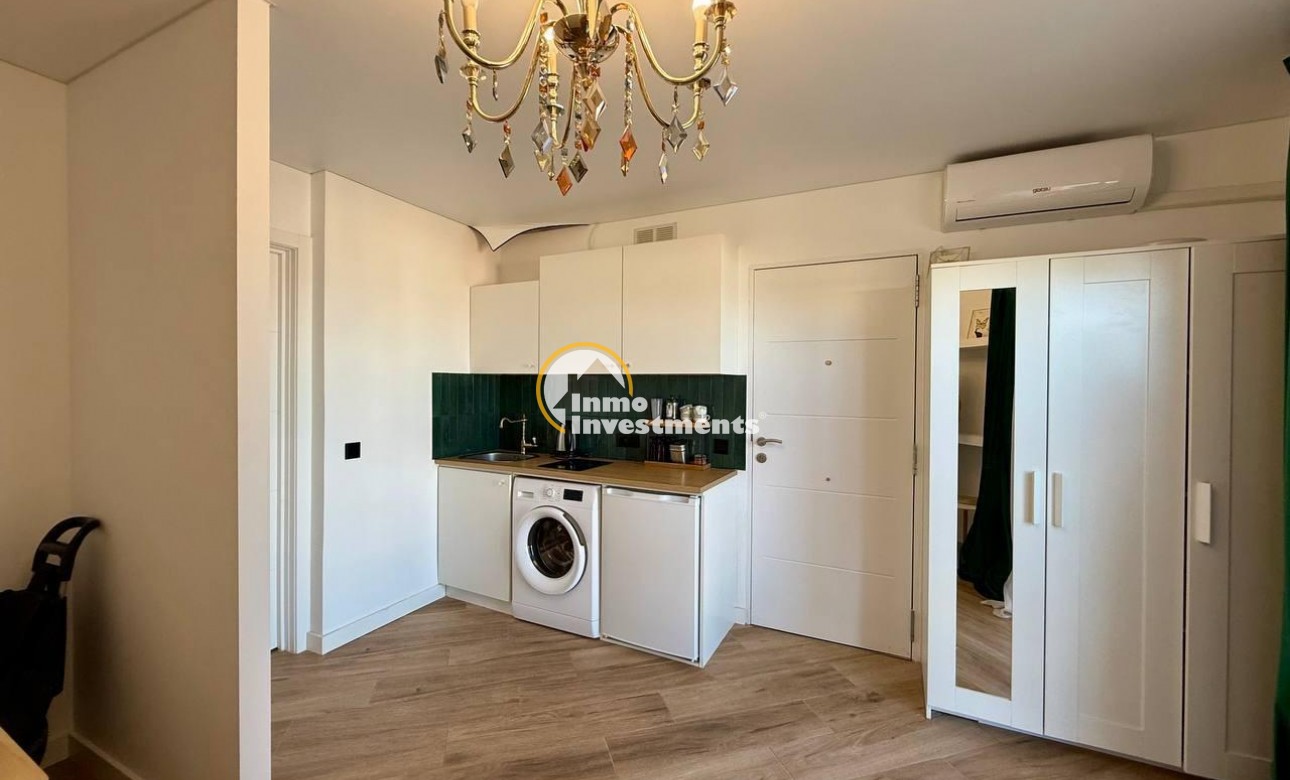 Reventa - Estudio - Torrevieja - La Mata