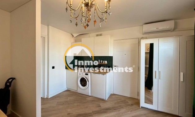 Reventa - Estudio - Torrevieja - La Mata