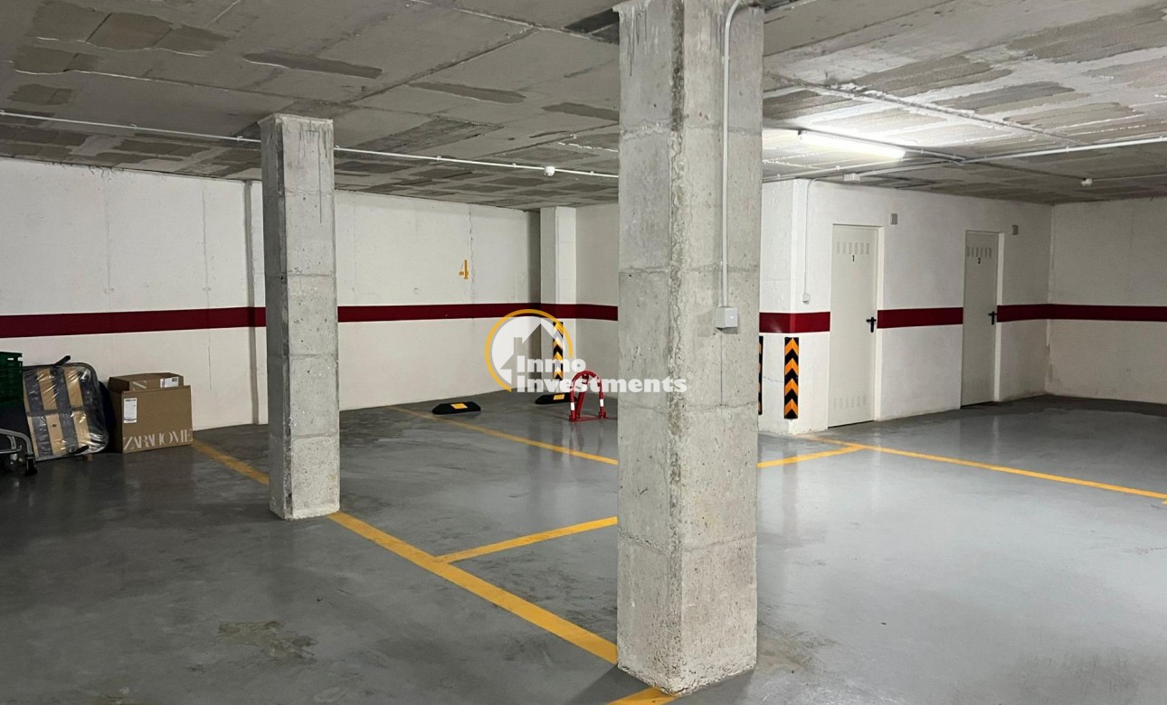 Bestaande bouw - Commercieel - Torrevieja - Estacion de autobuses