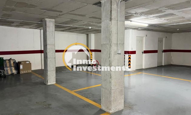 Bestaande bouw - Commercieel - Torrevieja - Estacion de autobuses