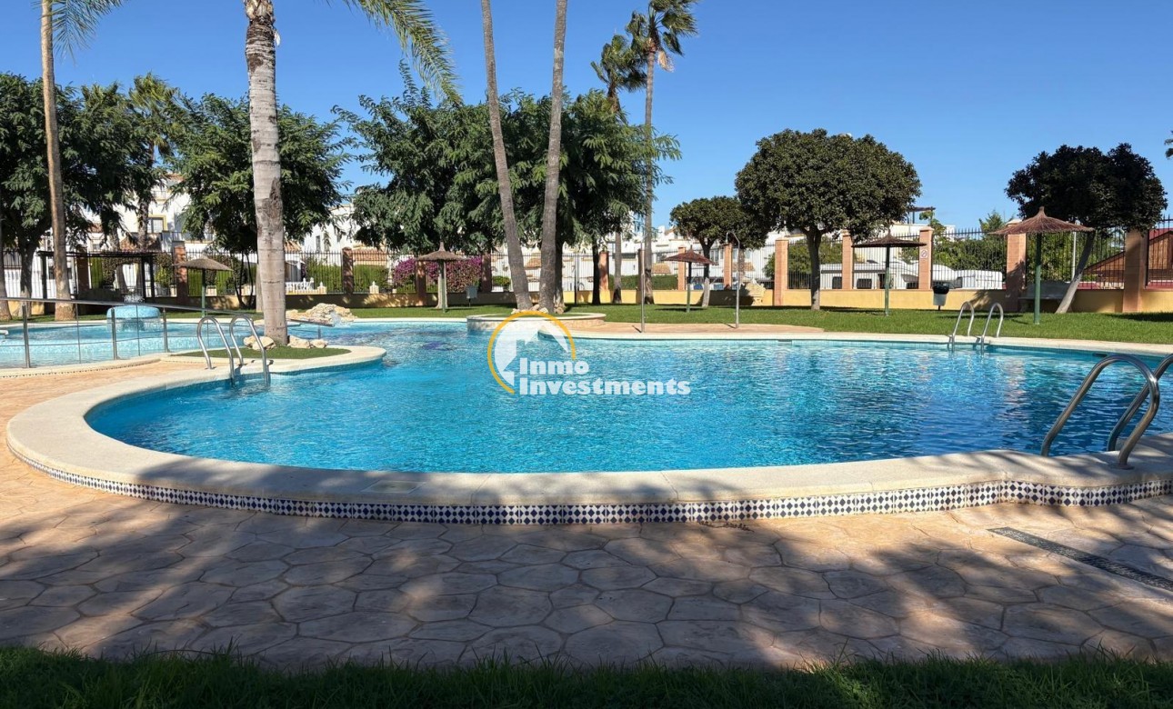 Resale - Bungalow - Orihuela Costa - Los Almendros-La Florida