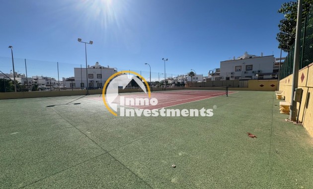 Resale - Bungalow - Orihuela Costa - Los Almendros-La Florida