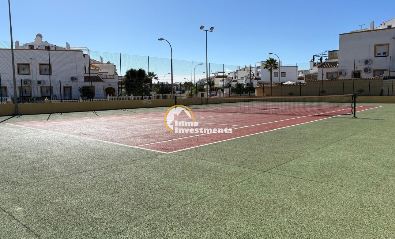 Resale - Bungalow - Orihuela Costa - Los Almendros-La Florida