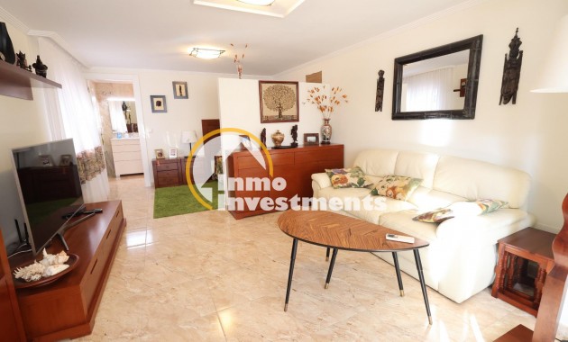 Resale - Villa - Torrevieja - Los Balcones - Los Altos del Edén