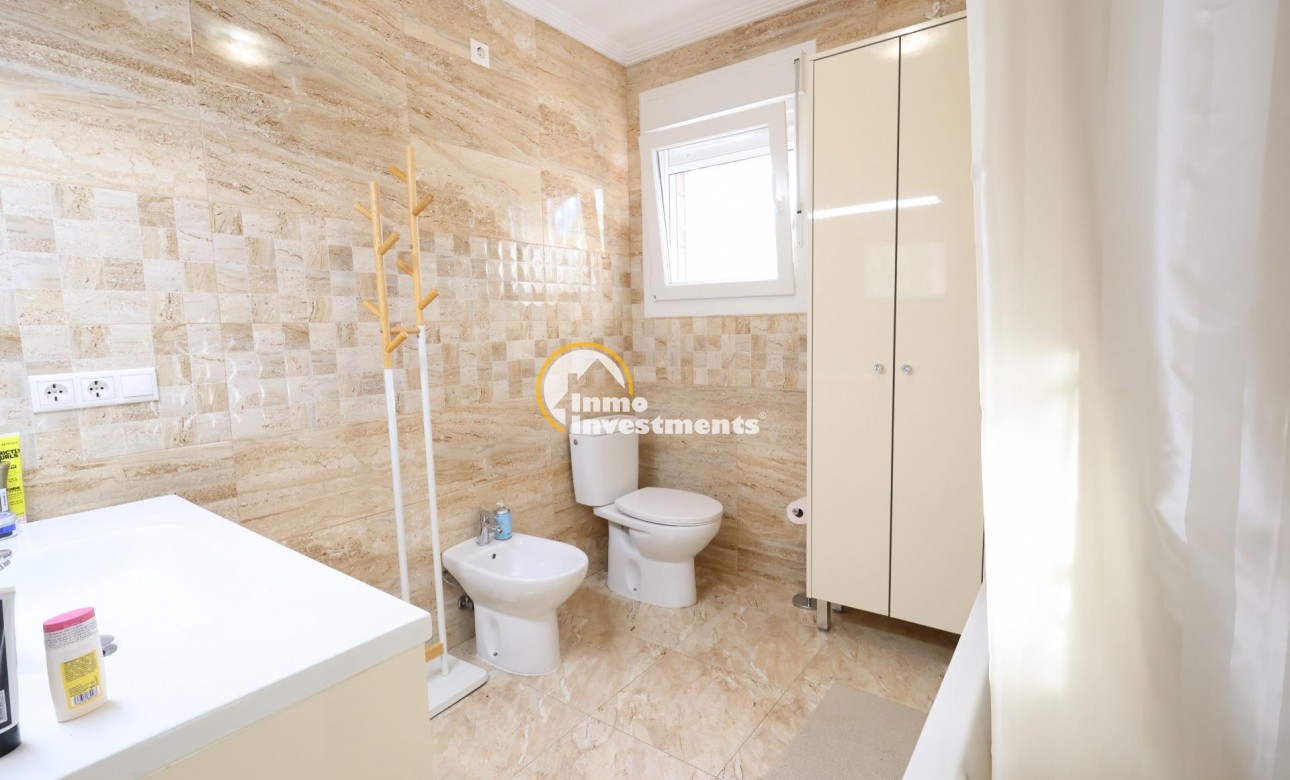 Resale - Villa - Torrevieja - Los Balcones - Los Altos del Edén