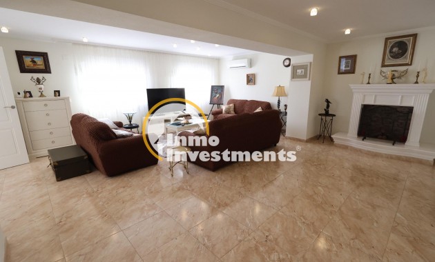 Resale - Villa - Torrevieja - Los Balcones - Los Altos del Edén