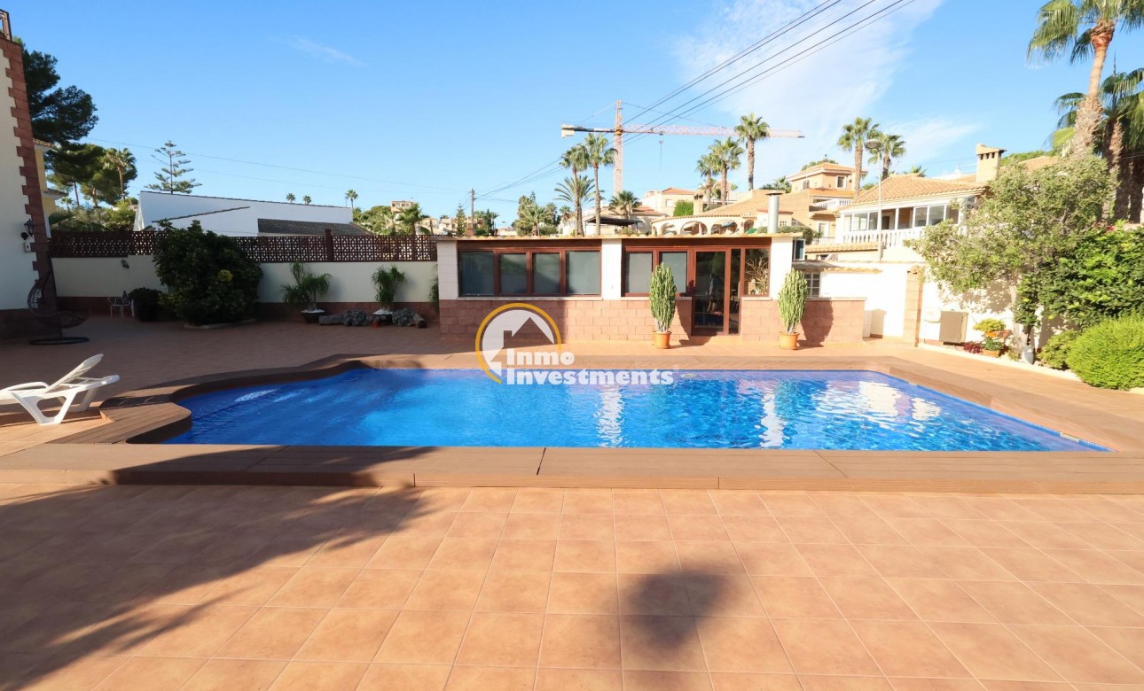 Resale - Villa - Torrevieja - Los Balcones - Los Altos del Edén