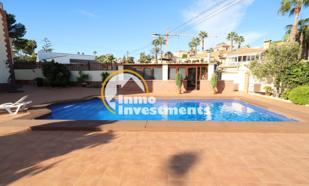 Resale - Villa - Torrevieja - Los Balcones - Los Altos del Edén