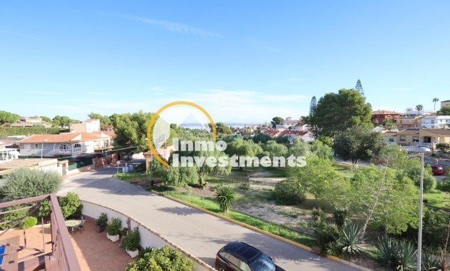 Resale - Villa - Torrevieja - Los Balcones - Los Altos del Edén