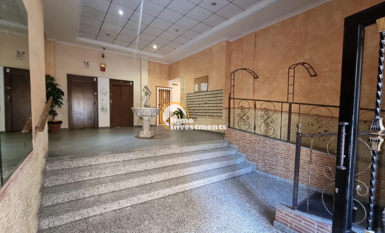 Resale - Apartment - Torrevieja - Playa del Cura