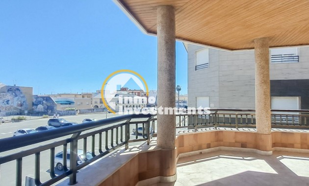 Reventa - Ático - San Pedro - Lo Pagan