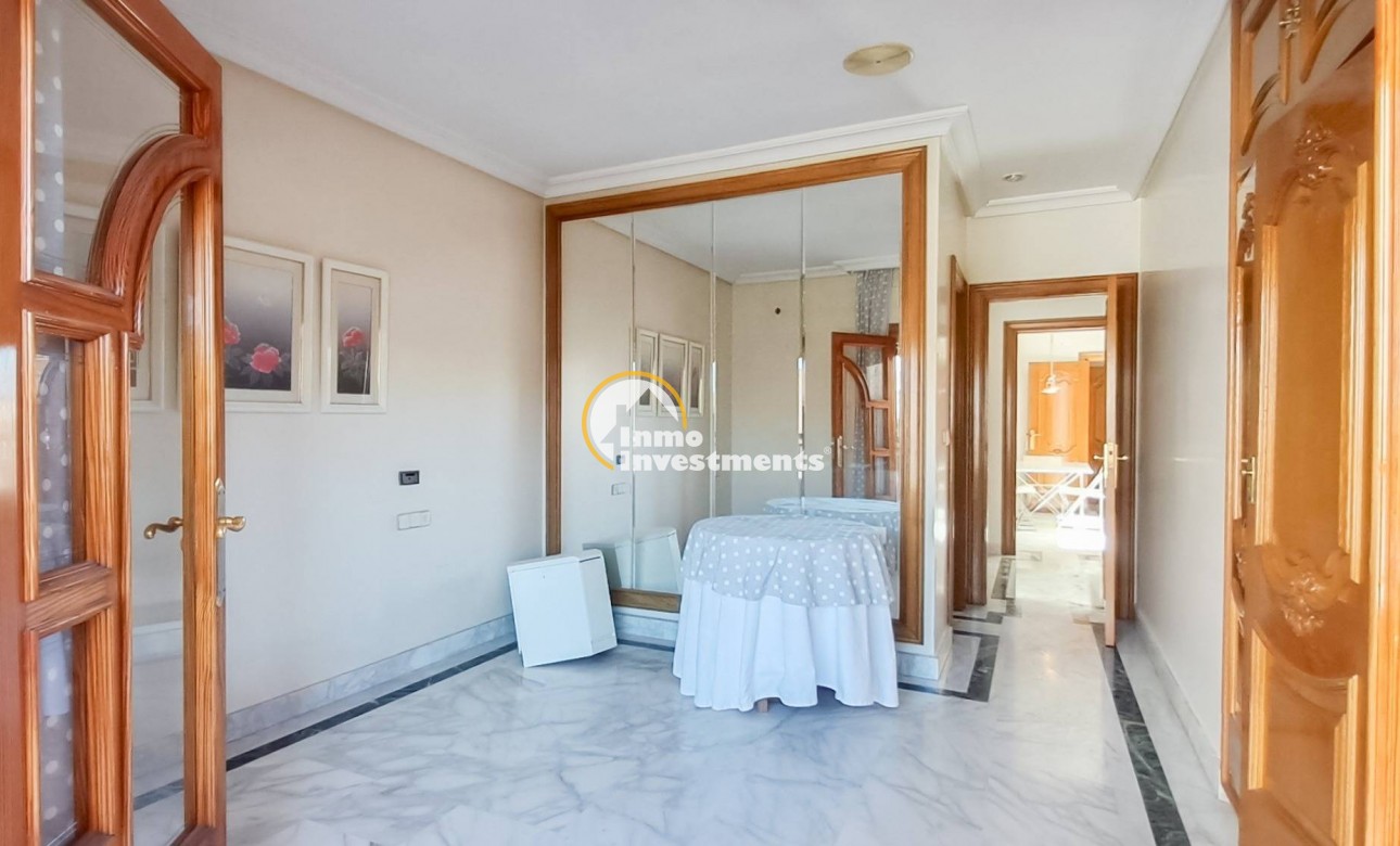 Reventa - Ático - San Pedro - Lo Pagan