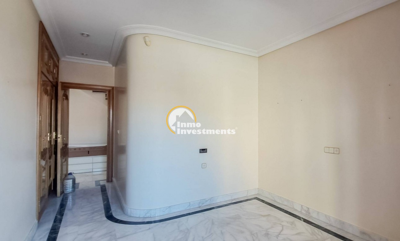 Reventa - Ático - San Pedro - Lo Pagan