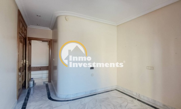 Reventa - Ático - San Pedro - Lo Pagan