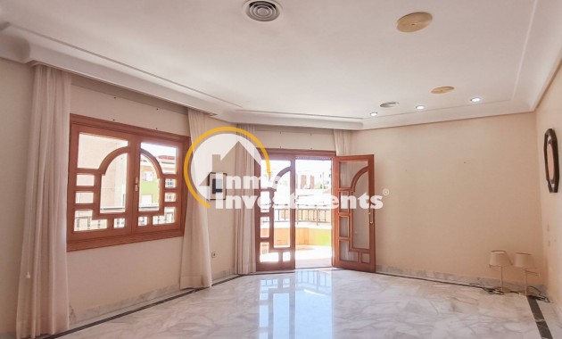 Reventa - Ático - San Pedro - Lo Pagan