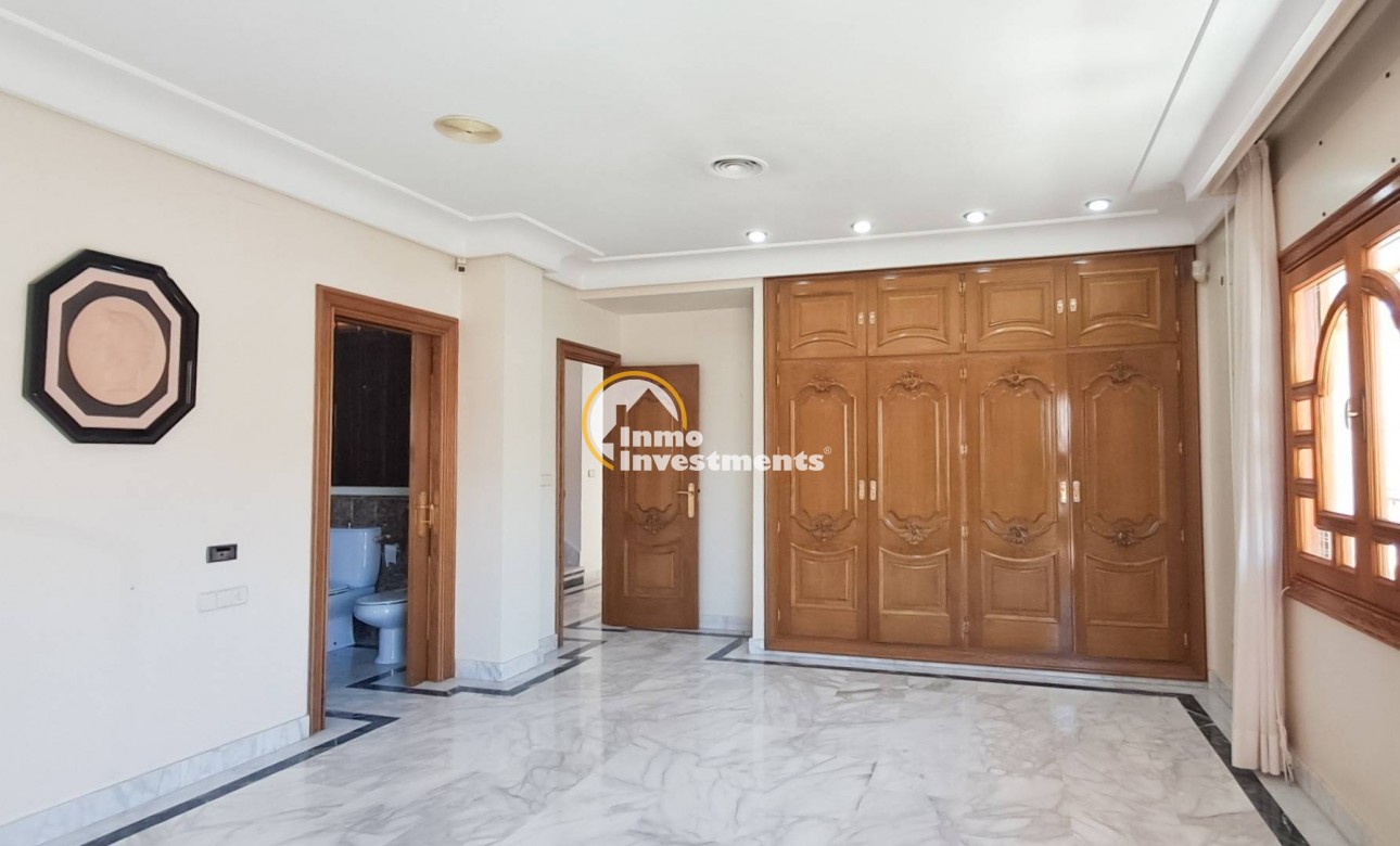 Reventa - Ático - San Pedro - Lo Pagan