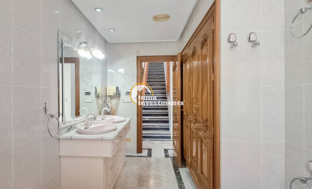 Reventa - Ático - San Pedro - Lo Pagan