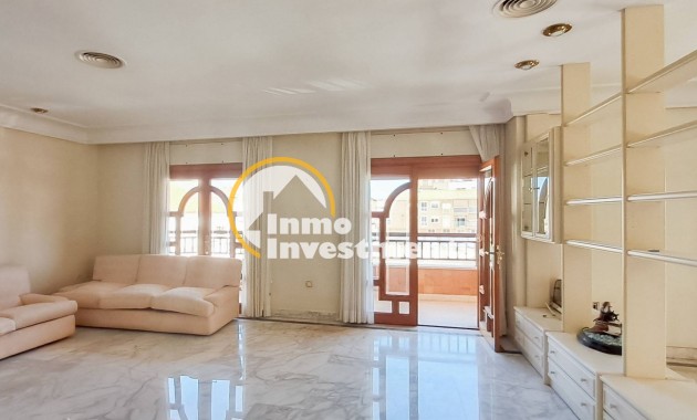 Reventa - Ático - San Pedro - Lo Pagan