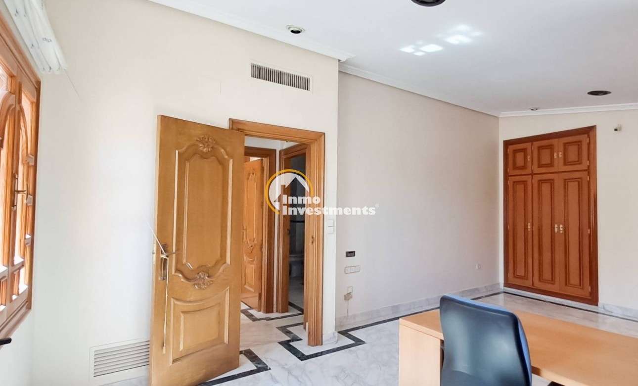 Reventa - Ático - San Pedro - Lo Pagan