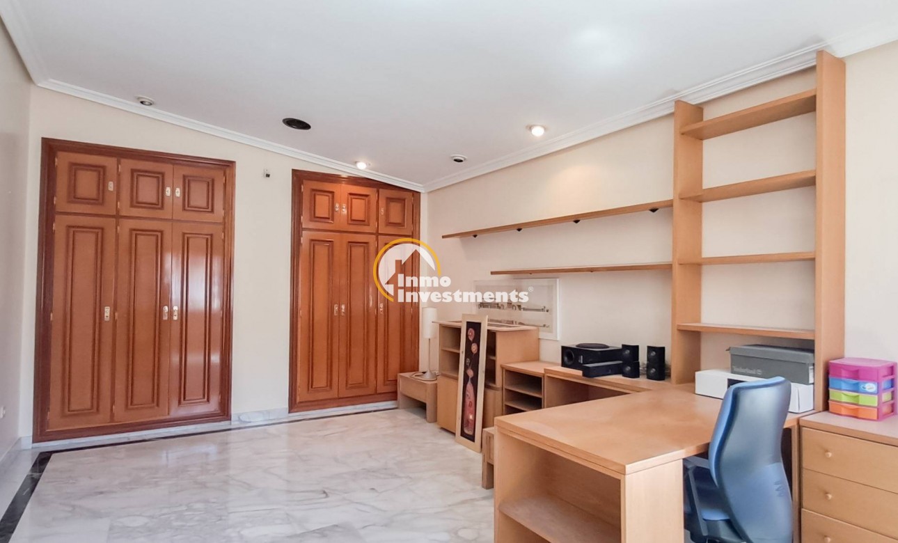 Reventa - Ático - San Pedro - Lo Pagan