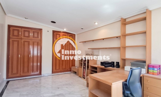 Reventa - Ático - San Pedro - Lo Pagan