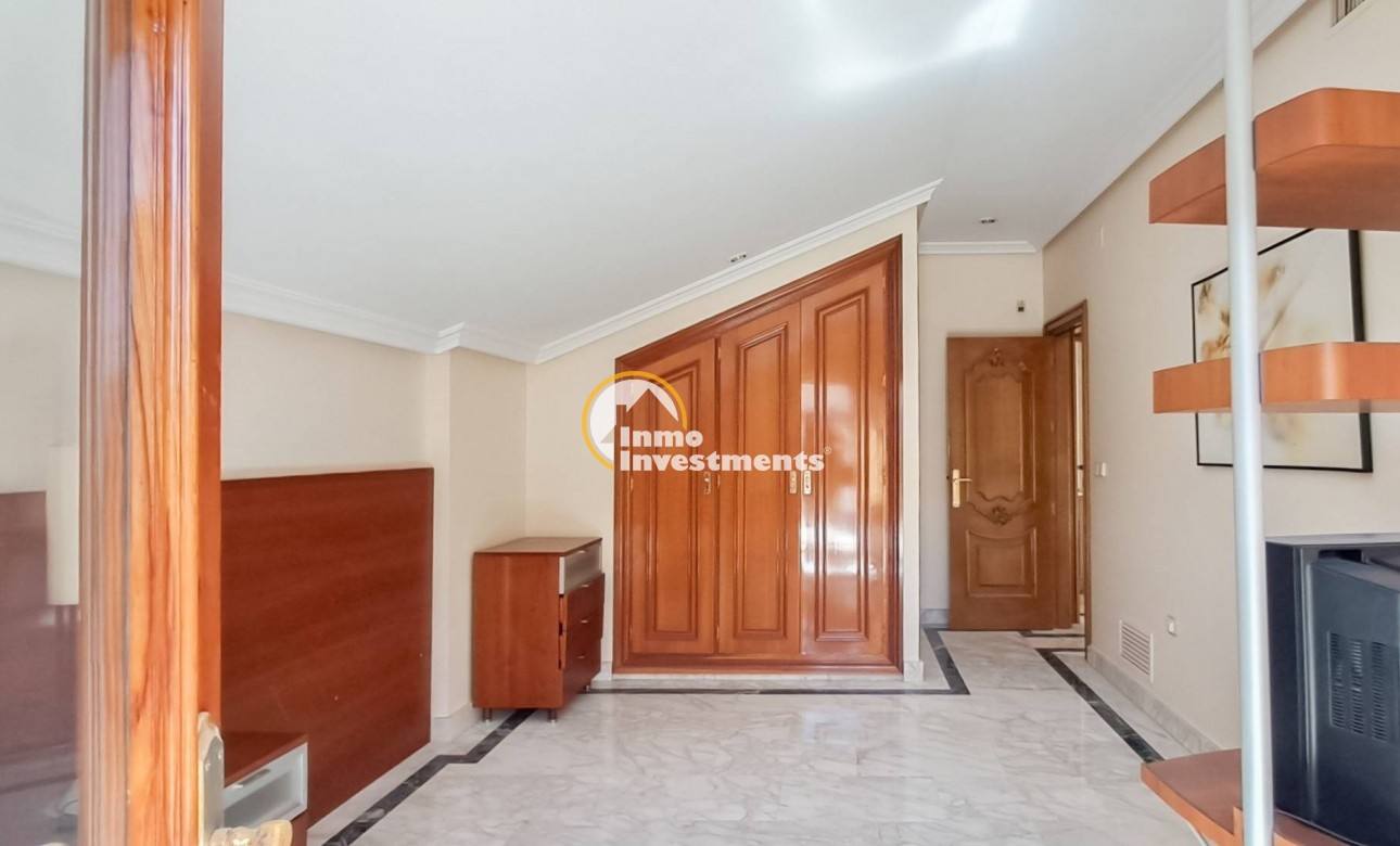 Reventa - Ático - San Pedro - Lo Pagan