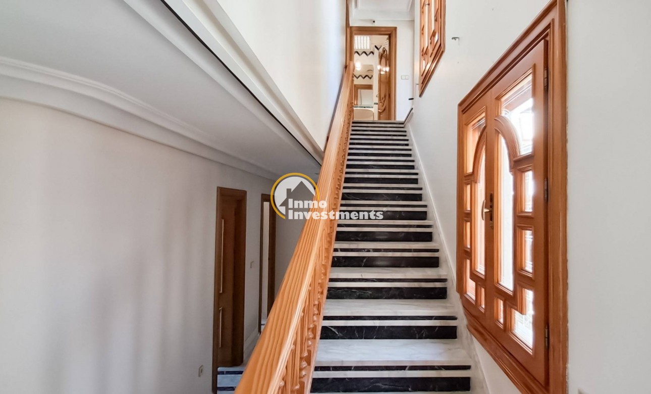 Reventa - Ático - San Pedro - Lo Pagan