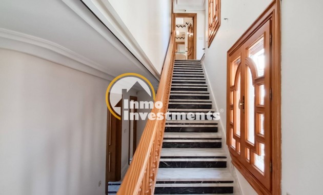 Reventa - Ático - San Pedro - Lo Pagan