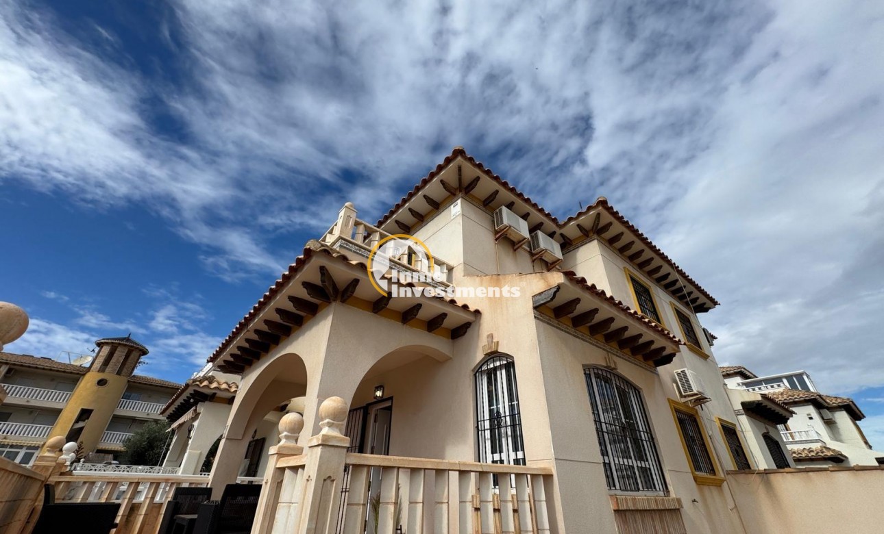 Resale - Villa - Orihuela Costa - Lomas de Cabo Roig-Los Dolses