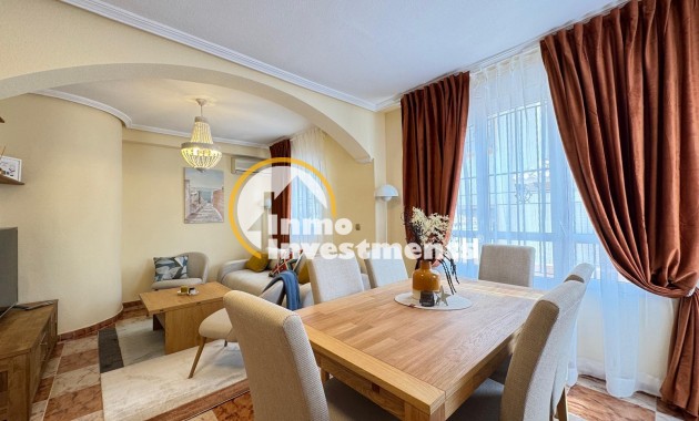 Resale - Villa - Orihuela Costa - Lomas de Cabo Roig-Los Dolses