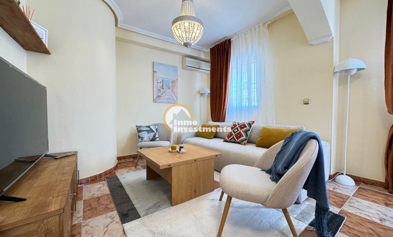 Resale - Villa - Orihuela Costa - Lomas de Cabo Roig-Los Dolses